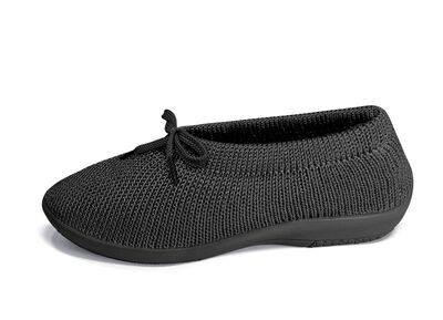 Ballerina met elastische insteek en binding 